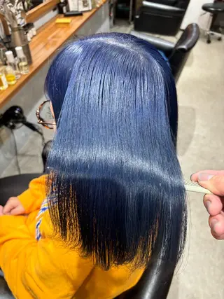 セミロング ヒナ子🦋 ブリーチカラーのヘアスタイル