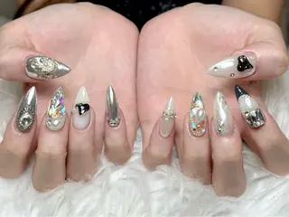 ネイル Julli nail所属・Julli ジュリのネイルデザイン