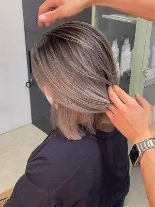 ミディアム カラー ヘアアレンジ メンズ キッズ ネイル マツエク・マツパ アイブロウ ハイライト、レイヤー カット/西梅田/中西のヘアスタイル