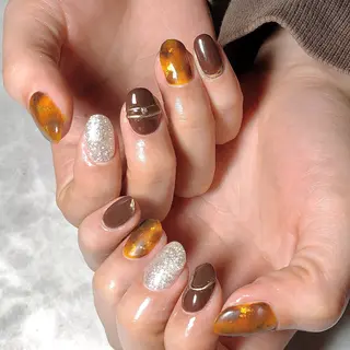 ネイル Eyelash salon mee所属・小船 莉穂のネイルデザイン