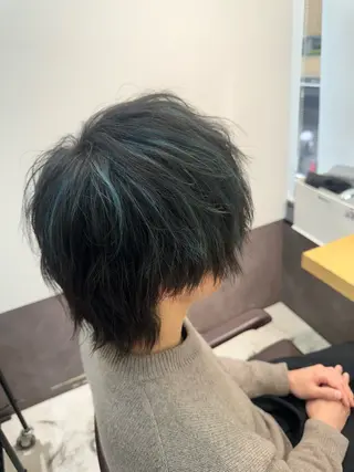 カラー メンズ 假屋 航のヘアスタイル