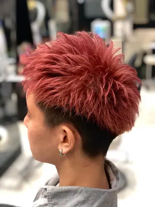 ショート カラー メンズ 斉藤 翔平のヘアスタイル