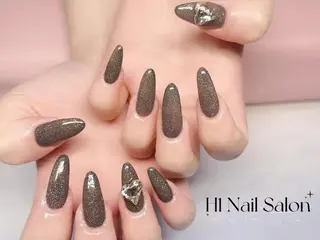 ロング H1 ネイル サロンのネイルデザイン