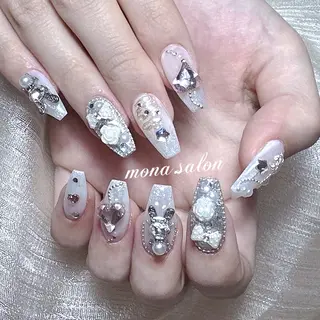 ネイル Mona【パラジェル ・長さ出し専門店】のネイルデザイン