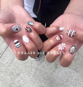 ネイル GULLIG söt GULLIGのネイルデザイン