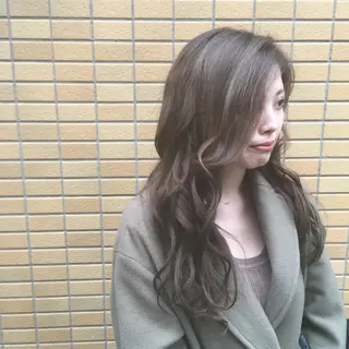 ロング カラー しのはら まどかのヘアスタイル