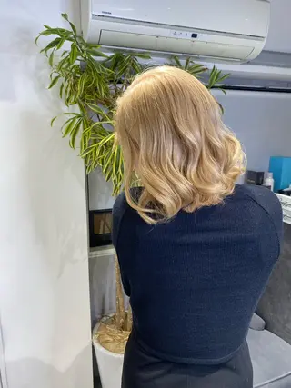 ミディアム mimiiy fukaのヘアスタイル