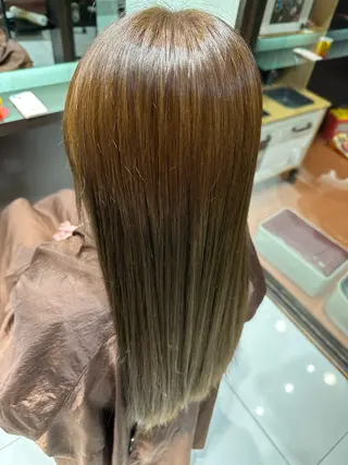 カラー ブリーチ/艶カラー カノ🌼のヘアスタイル