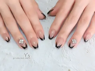 ネイル YUMI NAGAI  のネイルデザイン