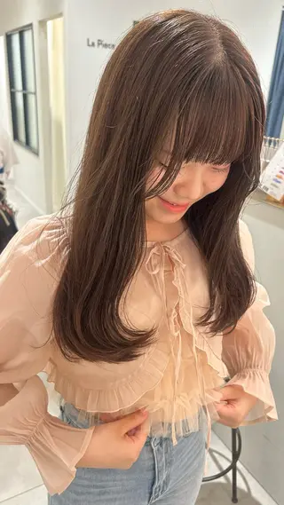 セミロング カラー オリーブベージュ/ ブリーチなし透明感のヘアスタイル