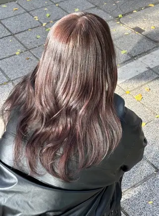 ロング カラー 🍓ハイトーンカラー 🎀nene🍓のヘアスタイル