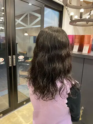 ロング パーマ 柴田 枝利子のヘアスタイル