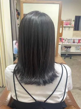 ミディアム カラー コヤナギ ラムのヘアスタイル