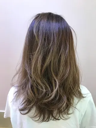 ミディアム ill【イル】天神西通り店所属・髪質改善縮毛矯正/暖 色カラー/ウエダカナのヘアスタイル