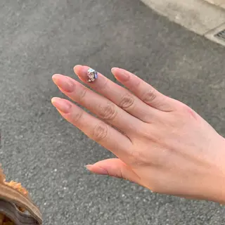 ミディアム Amua.facial salon所属・Amua.ハーブ 新宿御苑駅前のエステ・リラクイメージ