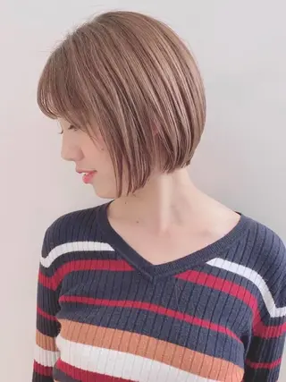 ショート 大阪ウルフカット 🐺デザインカラーのヘアスタイル