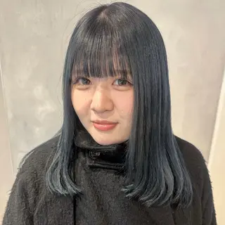 ミディアム カラー デザインカラー/パー マ🦖外岡咲希🦖のヘアスタイル