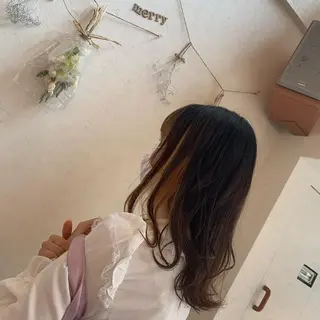 ミディアム カラー march merryのヘアスタイル