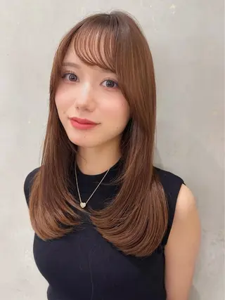 セミロング 佐京春奈/縮毛矯正 髪質改善/美髪カラーのヘアスタイル