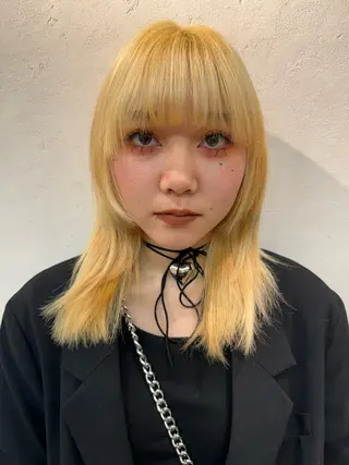 セミロング パーマ/ハイトーン /吉田眞のヘアスタイル