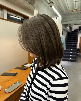 ミディアム カラー 安藤 琢真のヘアスタイル