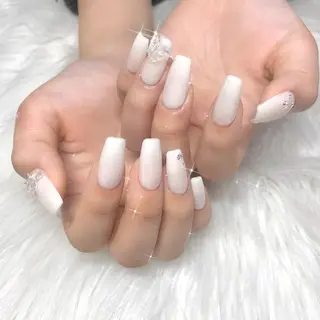 ネイル élu by Noriko 前原のネイルデザイン