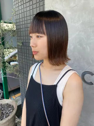 ミディアム 亀井 里奈のヘアスタイル