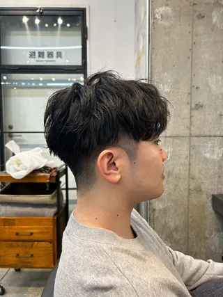 パーマ メンズ 小森田　果怜 縮毛矯正、カラーのヘアスタイル