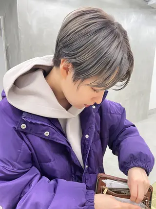 ショート nuu所属・💜ショート💜 ウルフ、ボブ二色亜美のヘアスタイル