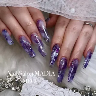 ネイル MADIA藤沢所属・MADIA MEGUのネイルデザイン