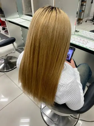 ロング ブリーチ🫧艶カラー レイヤー韓国ヘアのヘアスタイル