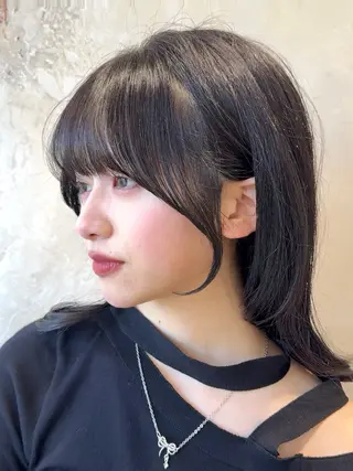 セミロング 顔まわりカット 前髪カット安井楽人のヘアスタイル