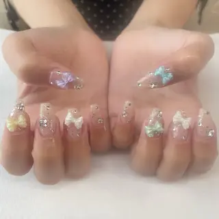 ネイル 🌈🐰 saki. m 🐰🌈のネイルデザイン