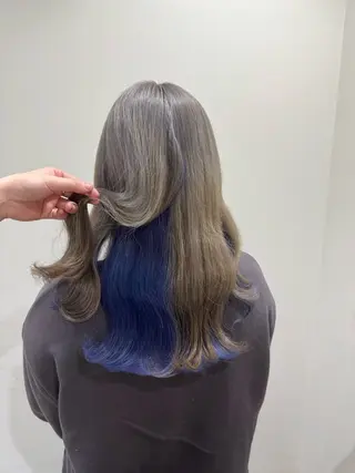 ロング カラー ブリーチカラー🦖 岡部木乃夏のヘアスタイル