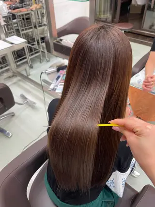 ロング ヘアーメイクWILL 西宮店所属・WILL西宮 藤原 佳奈/髪質改善/艶髪のヘアスタイル