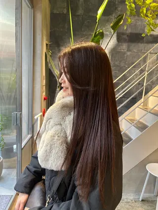 ロング 橋本 彩音のヘアスタイル