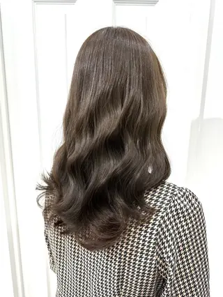 ミディアム 抜きっぱなしブロンド ササキカズマのヘアスタイル