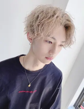 メンズ ＿WHITE鳳店 アンダーバーホワイトのヘアスタイル