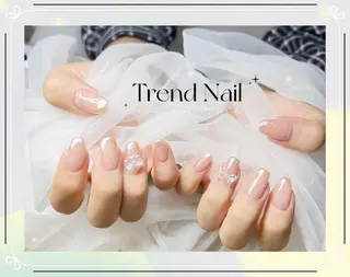 ミディアム トレンド ネイル スタジオのネイルデザイン