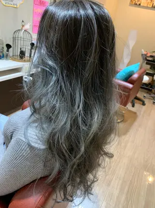 ロング カラー ヘアアレンジ hair & spa Nalu所属・hair & spa Naluのヘアスタイル