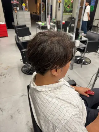 ミディアム メンズ Buzzy 大畠　慎三郎のヘアスタイル