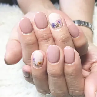 ネイル 近藤 美春のネイルデザイン