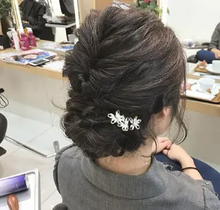 ロング カラー ヘアアレンジ 透明感ハイライト◎ 伊藤夏海のヘアスタイル