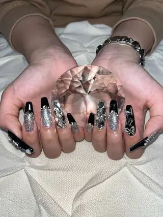 ネイル nail.salon .Reversalのネイルデザイン