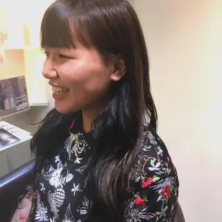 ロング カラー しのはら まどかのヘアスタイル