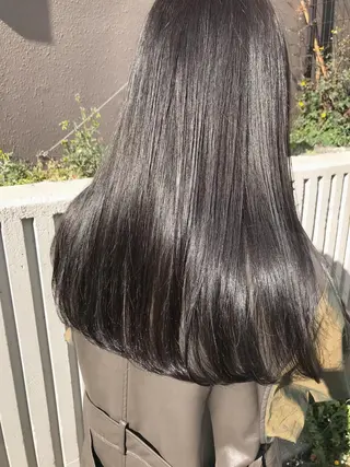 ロング ヘアアレンジ 🩶【推しハイトーン 】yuzu🩶のヘアスタイル