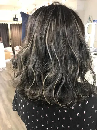ミディアム カラー 山内 聡史のヘアスタイル