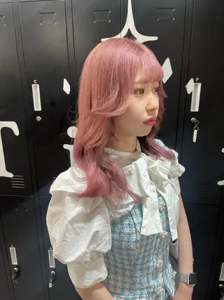 ミディアム カラー ピンク🎀ブロンド 💎ハイトーン/大和のヘアスタイル