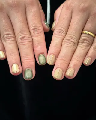 ネイル kiii.__ ✴︎*のネイルデザイン