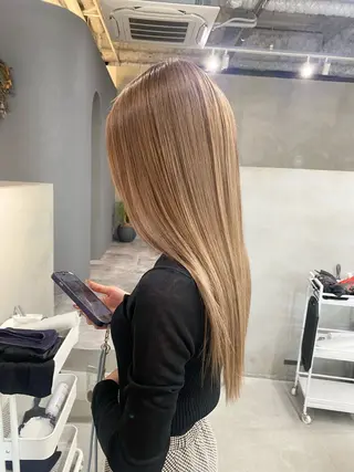 ロング カラー qulim所属・前橋 姫奈のヘアスタイル